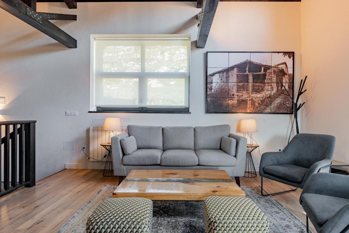 Apartamentos Picabel Onís Екстериор снимка